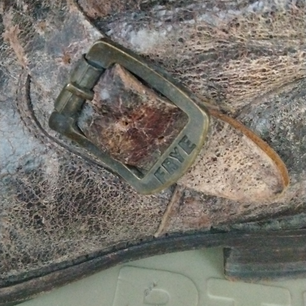 FRYE VERONICA BOOTS DISTRESSED - Picture 5 of 11
